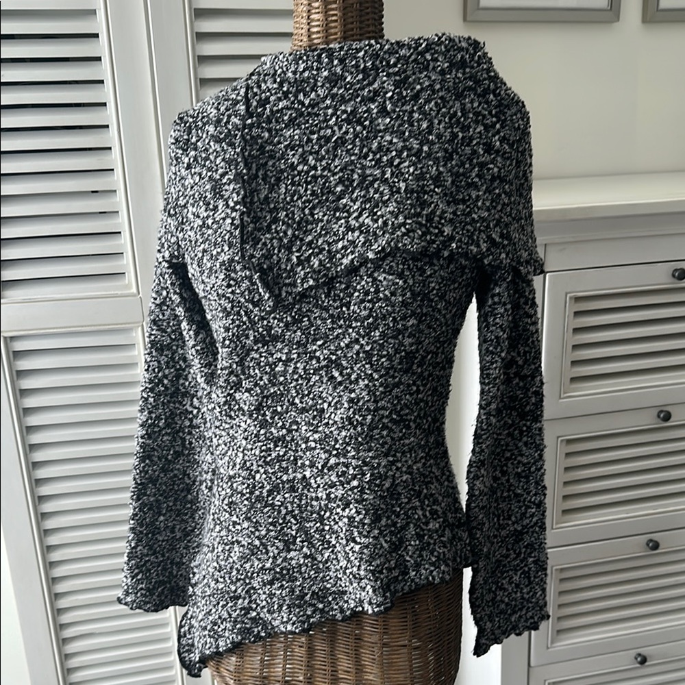 ⭐️ 2 for $10 OR $7 each ⭐️ Annex Vintage Black/Grey Assymetrical Sweater * XS *